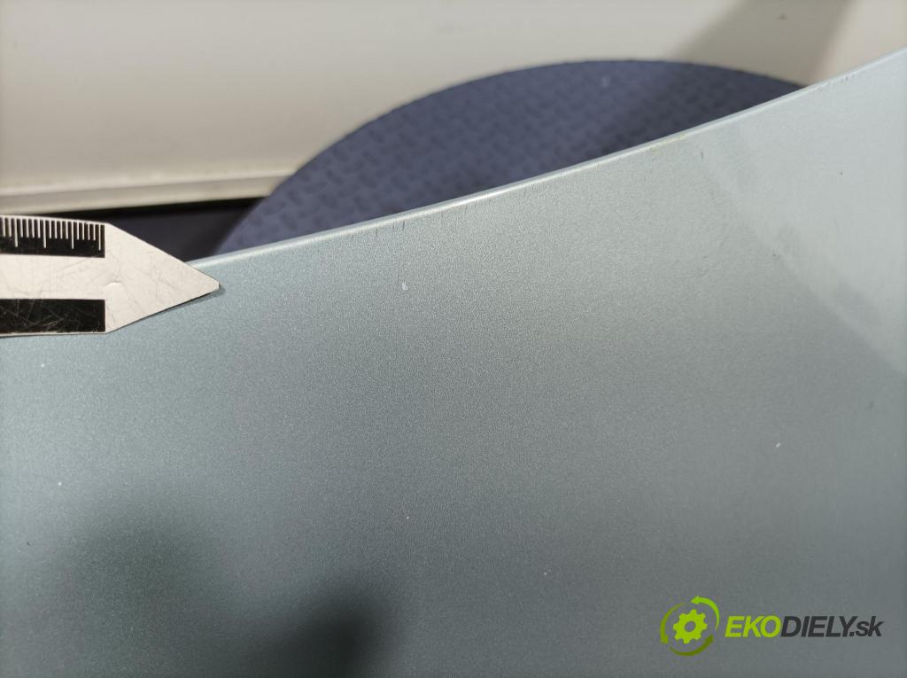 Opel Zafira 2009 kapota přední:
