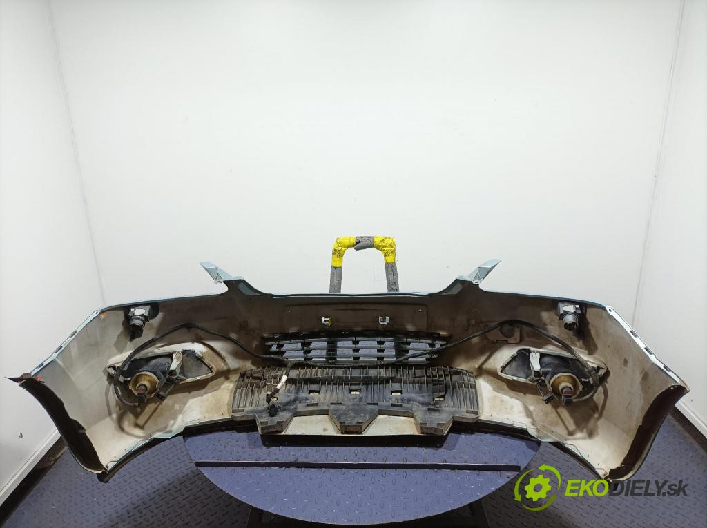 Opel Zafira 2009 nárazník Predné