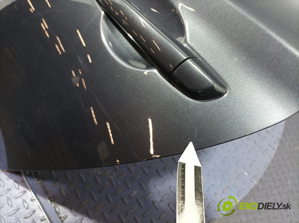 Hyundai I30 2023 dvere zad Vľavo: