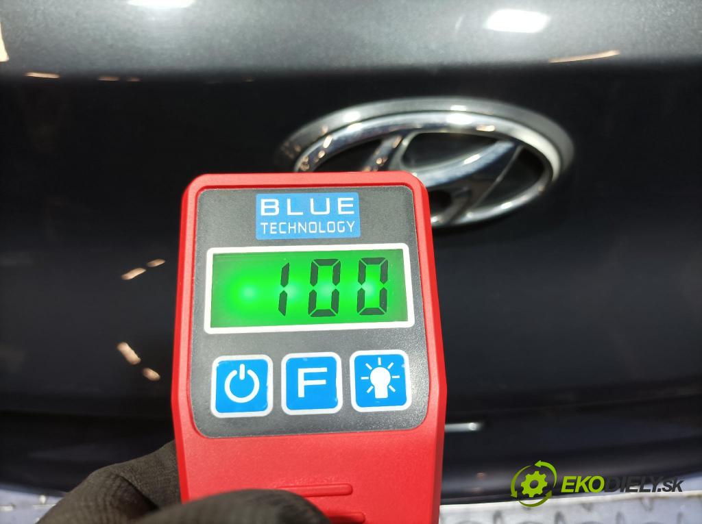 Hyundai I30 2023 zadna dveře kufra: kufra: