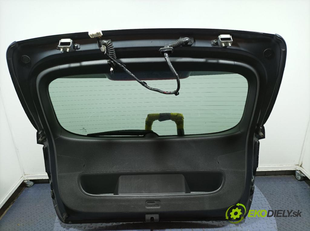 Hyundai I30 2023 zadna dveře kufra: kufra: