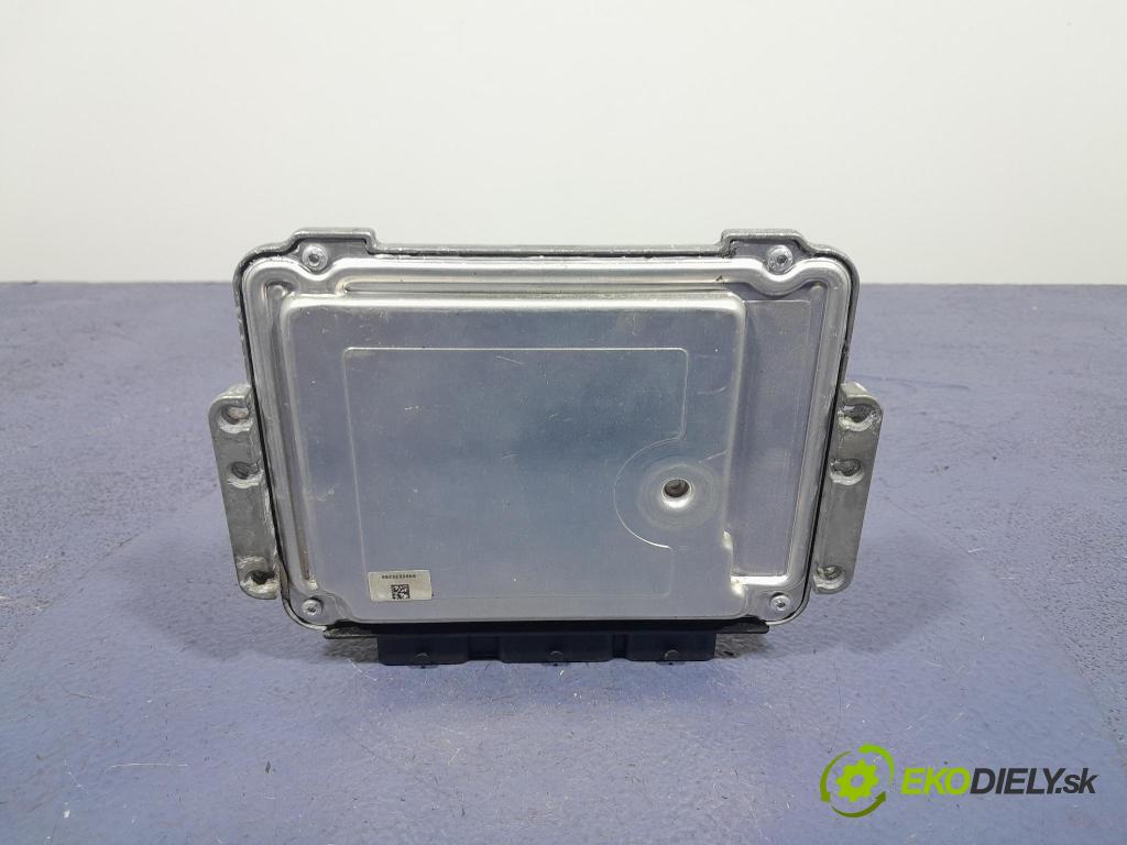 Ford Focus 2009 riadiaca jednotka Motor: 8M51-12A650-XE