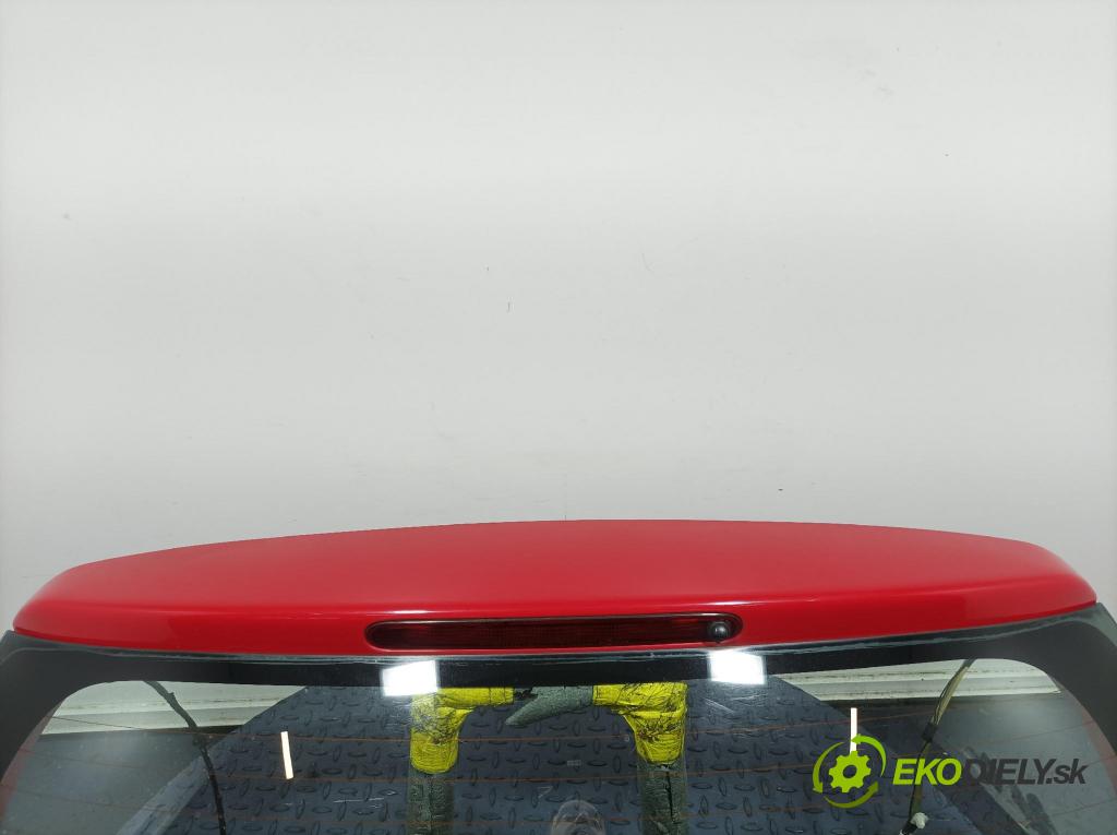 Suzuki Swift 2006 zadna dveře kufra: kufra: