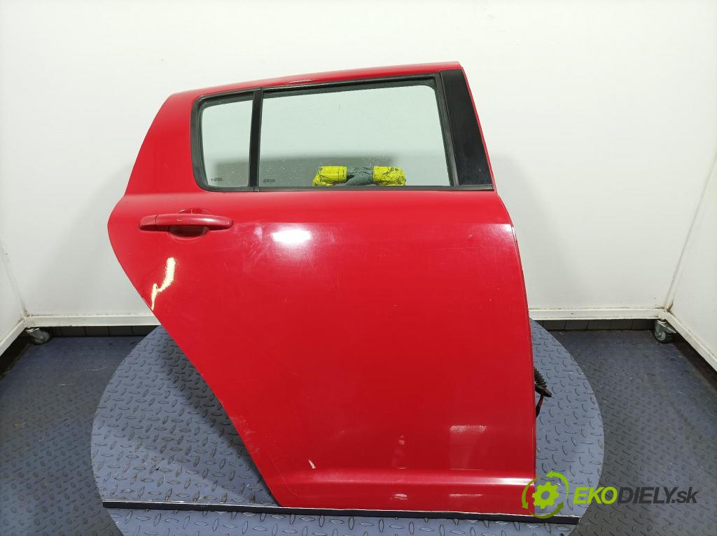 Suzuki Swift 2006 dvere zad pravé