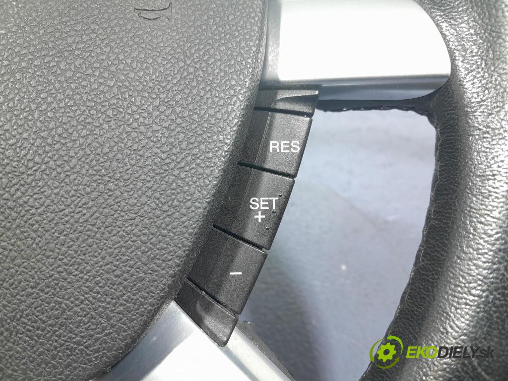 Ford Focus 2009 volant 4M51-3600-CL