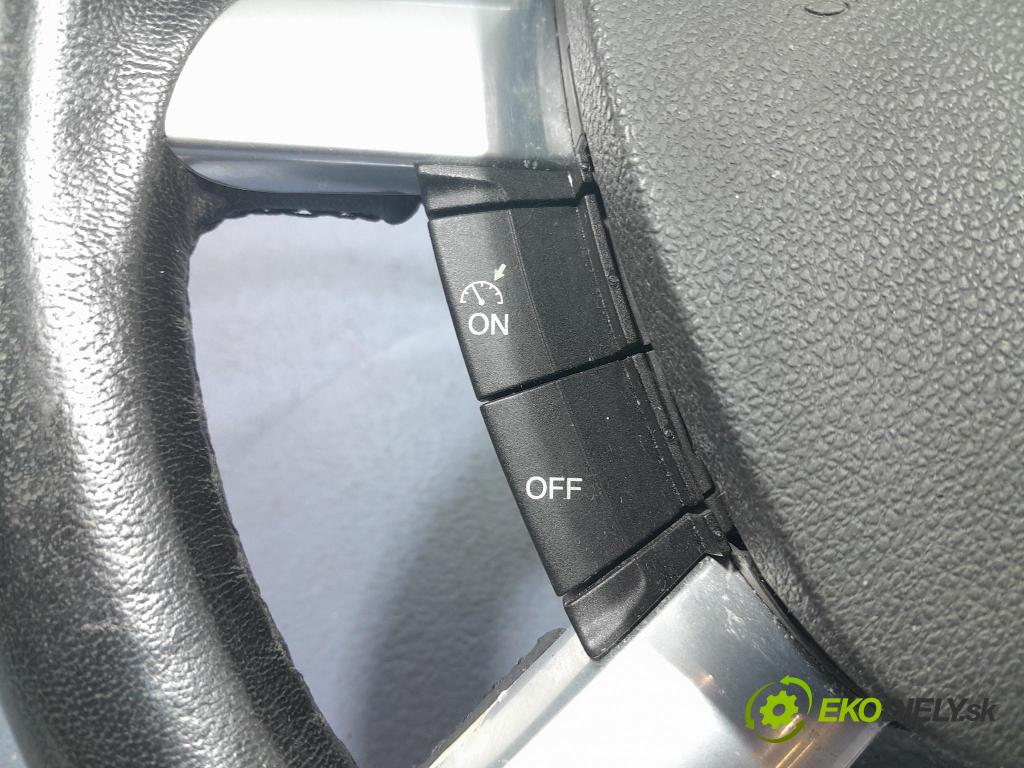 Ford Focus 2009 volant 4M51-3600-CL