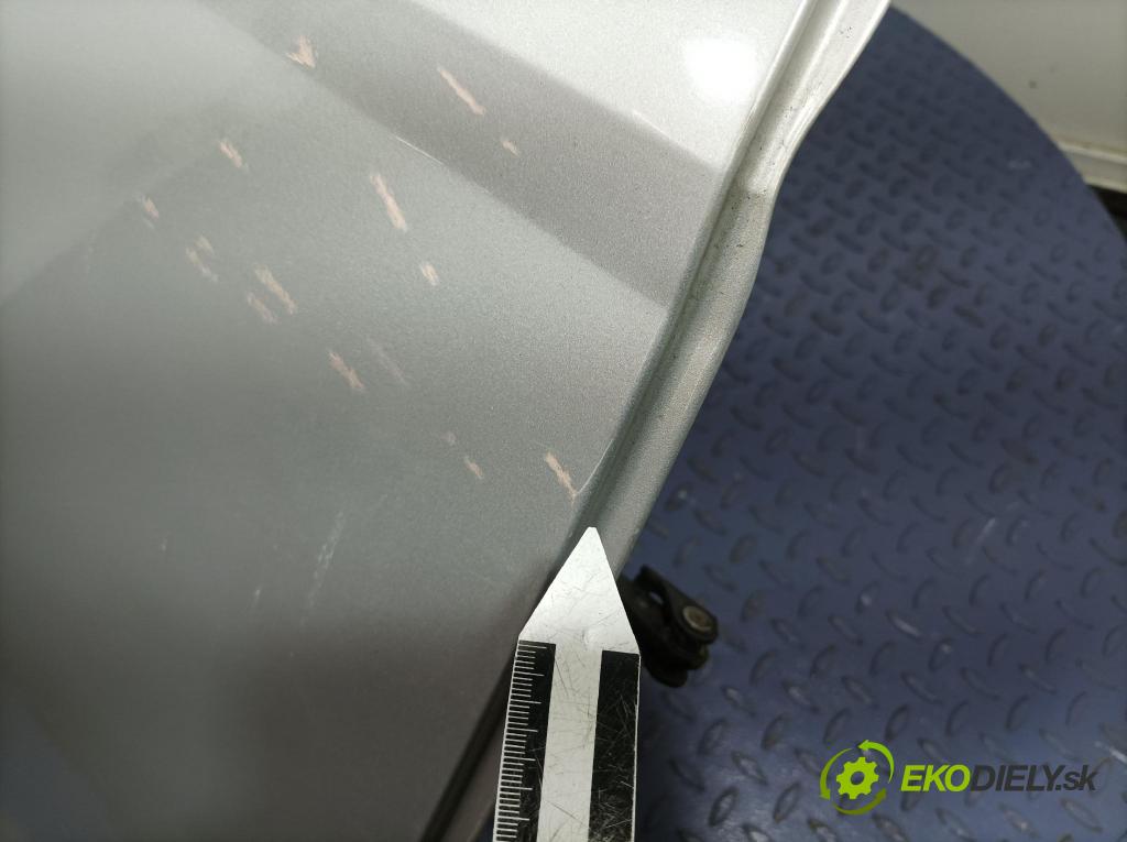 Ford Focus 2009 dvere zad pravé