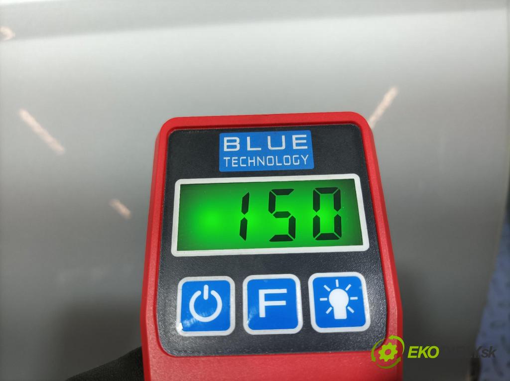 Ford Focus 2009 dvere zad pravé