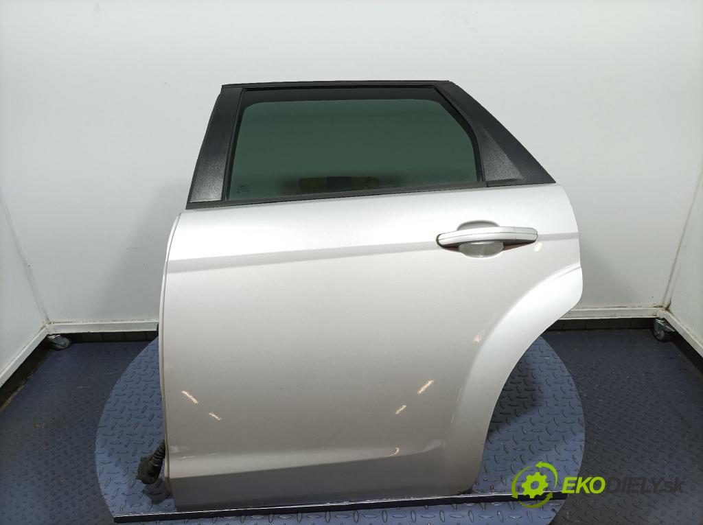 Ford Focus 2009 dvere zad Vľavo:
