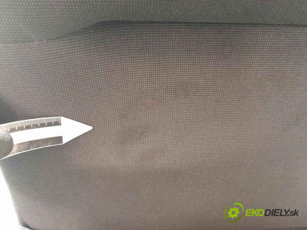 Ford Focus 2009 Sedačka Ovládače: