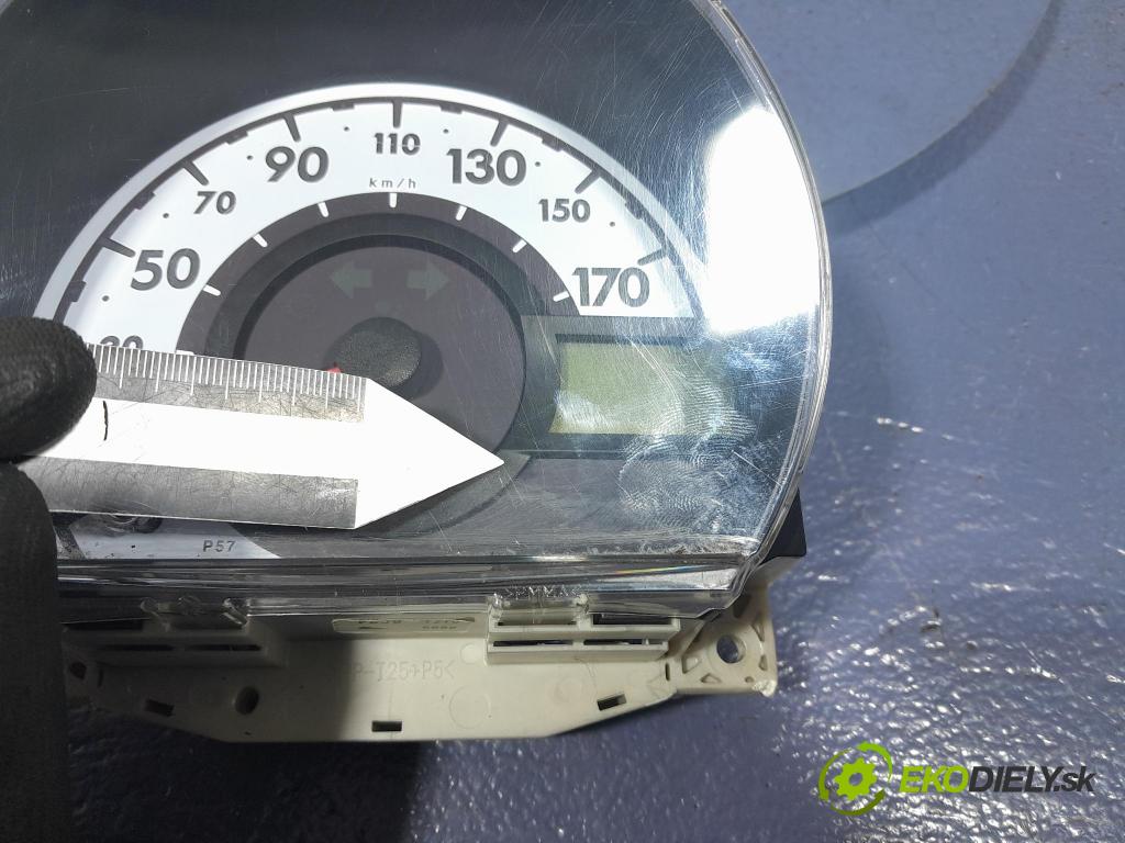 Toyota Aygo 2008 prístrojovka/ budíky 83800-0H042