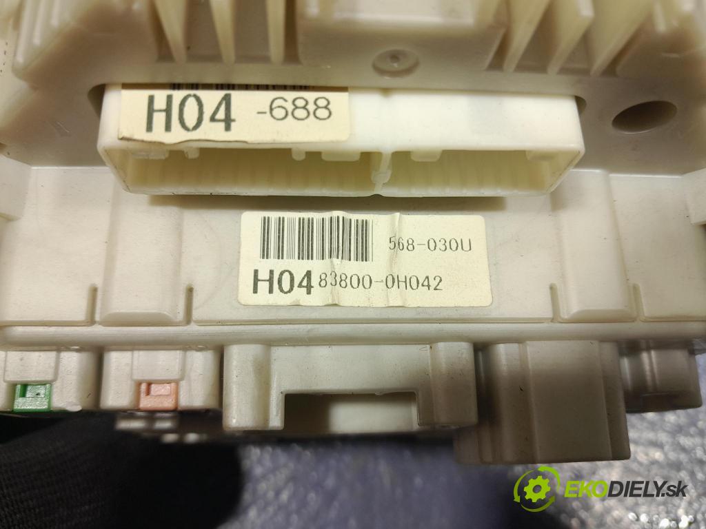 Toyota Aygo 2008 prístrojovka/ budíky 83800-0H042