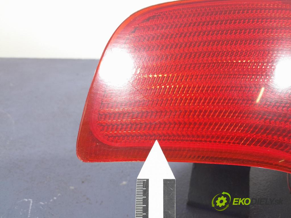 Suzuki Swift 2006 svetlo / reflektor zad ľavá Vonkajsia: