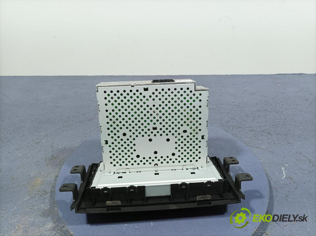 Fiat Sedici 2007 Radio I Navigácia: 39101-79J0