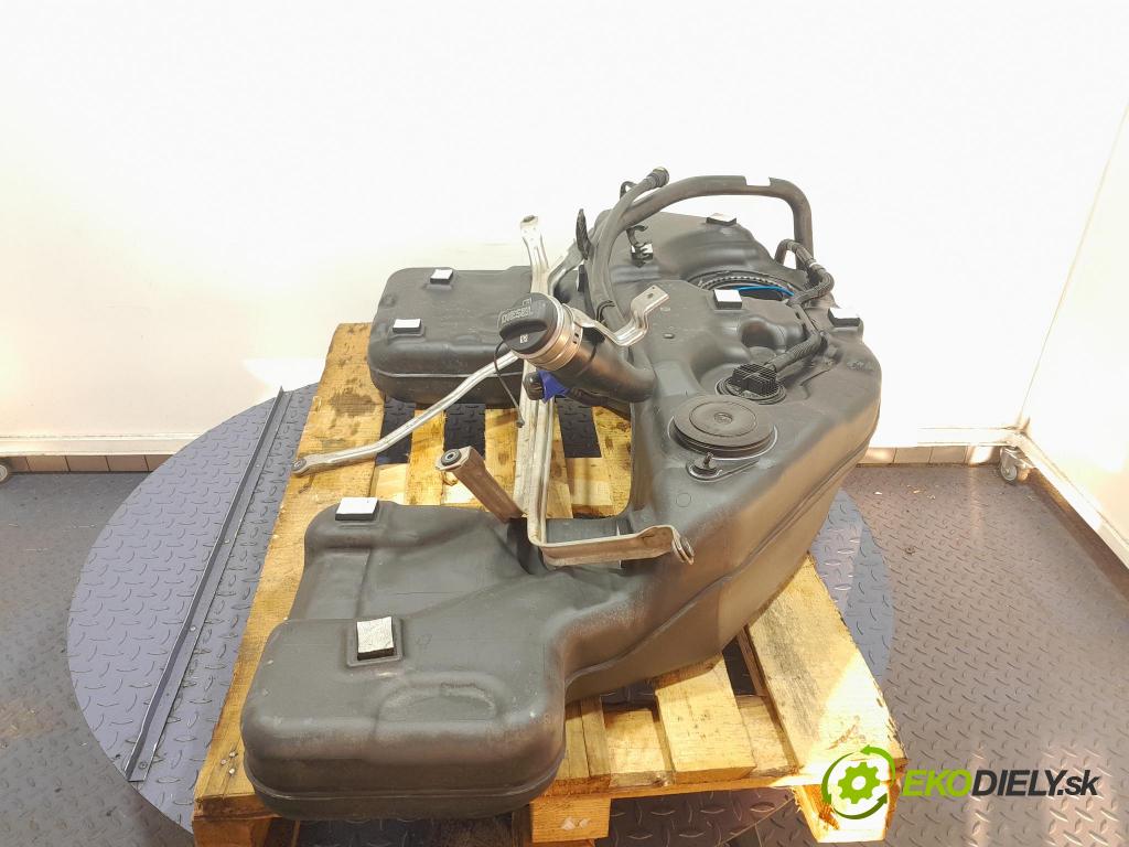 Bmw X5 2023 Nádrž: Paliva: 9454868