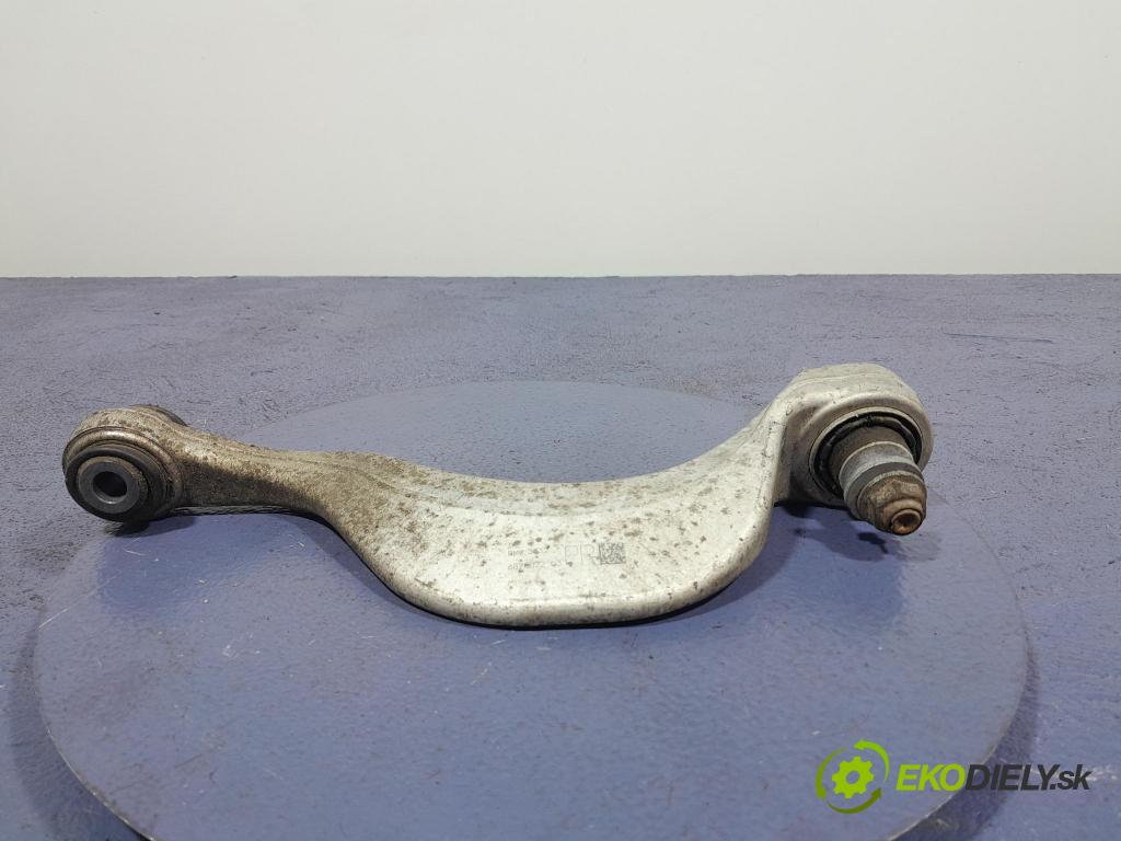 Bmw X5 2023 zad v pravo: 6878022