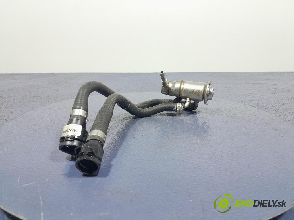 Bmw X5 2023 vstřikovač 8580210