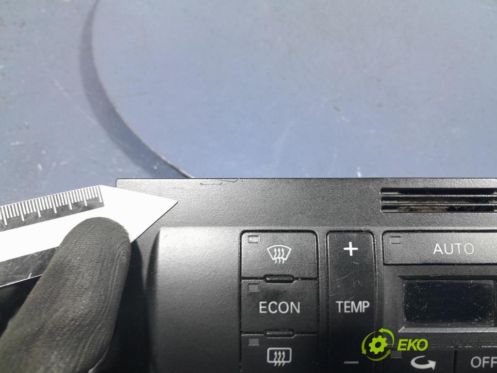 Audi A3 2001 prepínač Klimatizácia: Prúd vzduchu: 8L0820043H