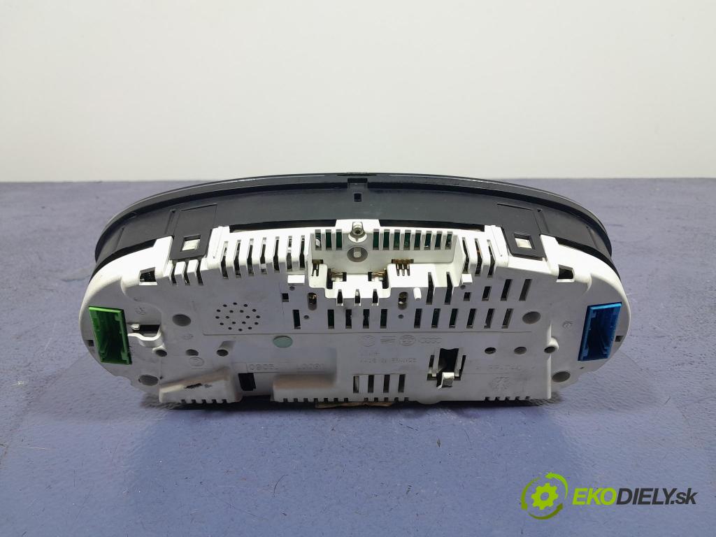 Audi A3 2001 Přístrojová deska 8L0920900H