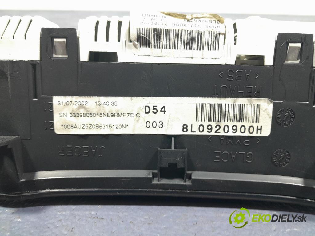 Audi A3 2001 Přístrojová deska 8L0920900H