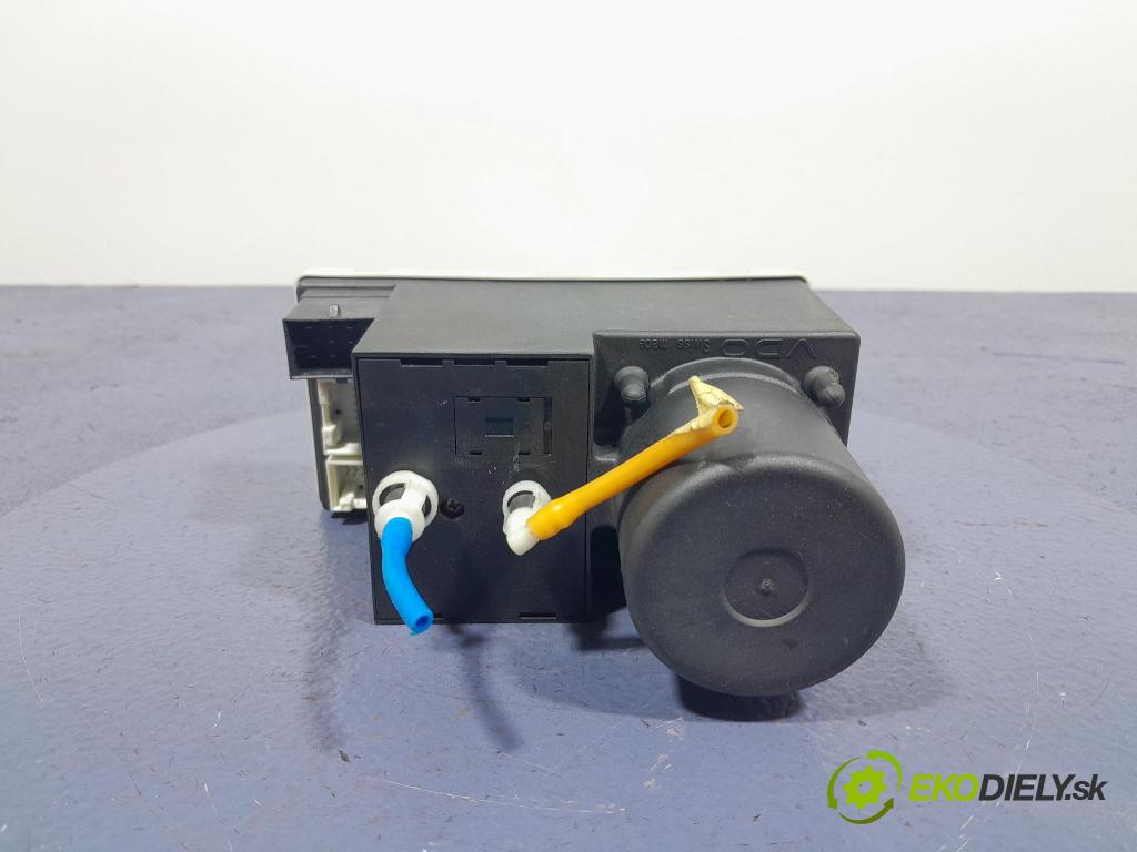 Audi A3 2001 čerpadlo Centrální Zámek 8D0862257C