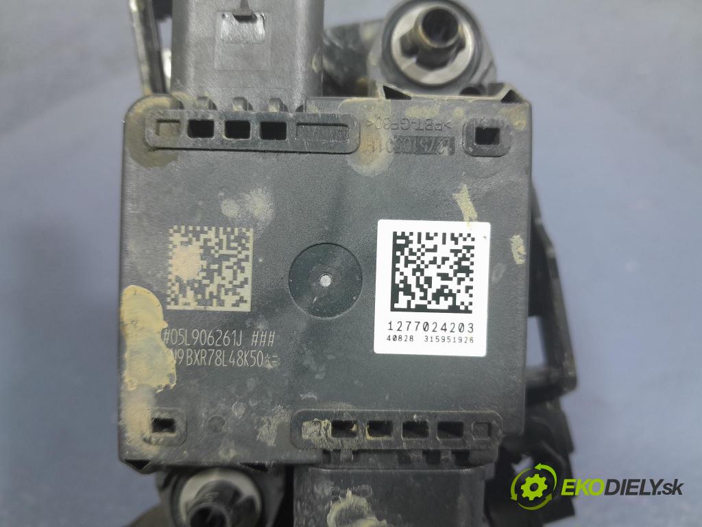 Skoda Octavia 2024 Sonda Lambda: 05L906261J