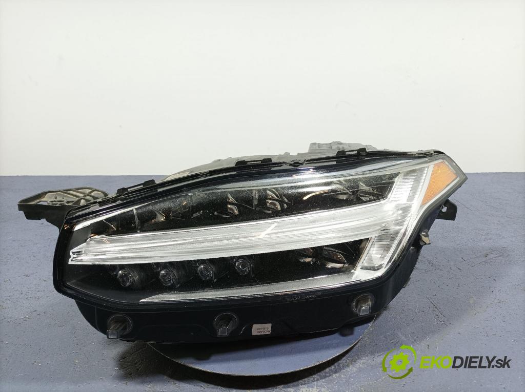 Volvo Xc90 2016 světlo Levý: 31353151