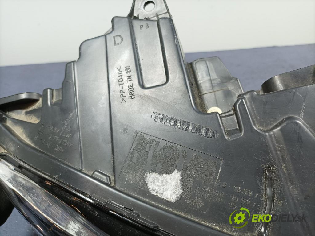 Volvo Xc90 2016 světlo v pravo: 