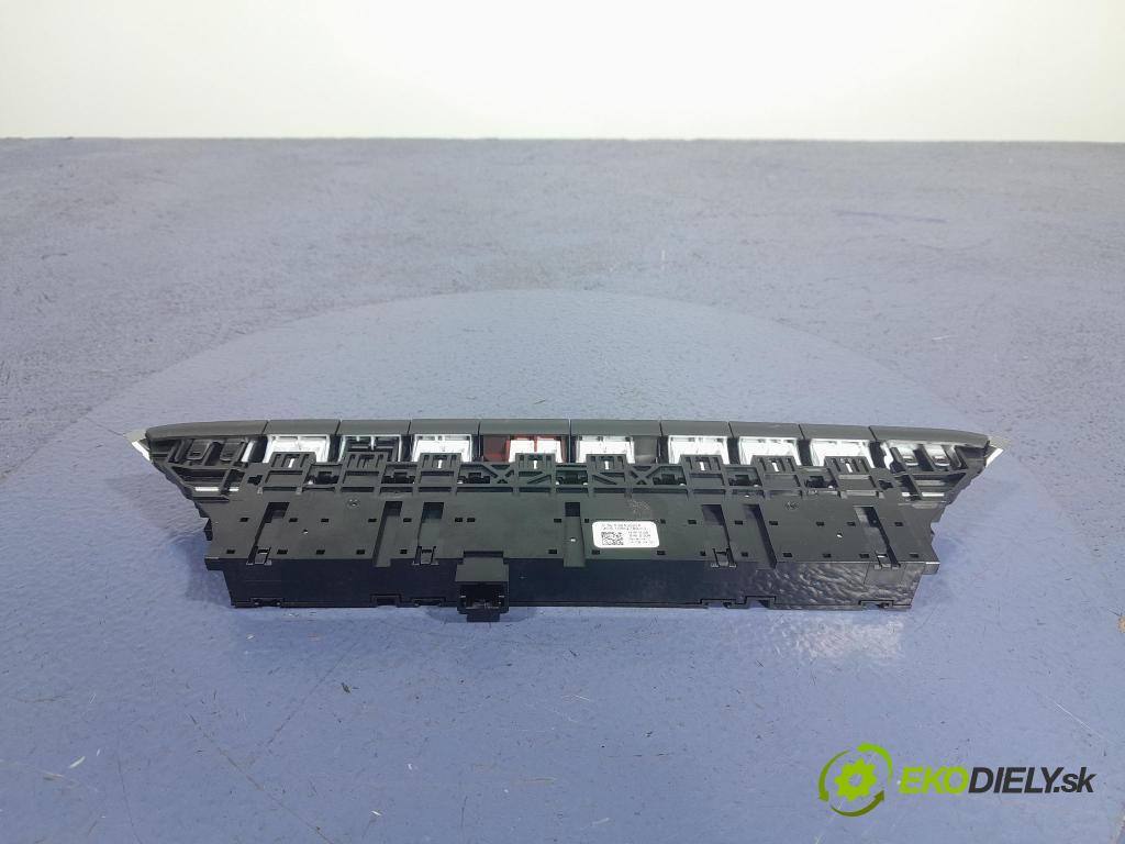 Skoda Octavia 2024 prepínač 5E3925200K