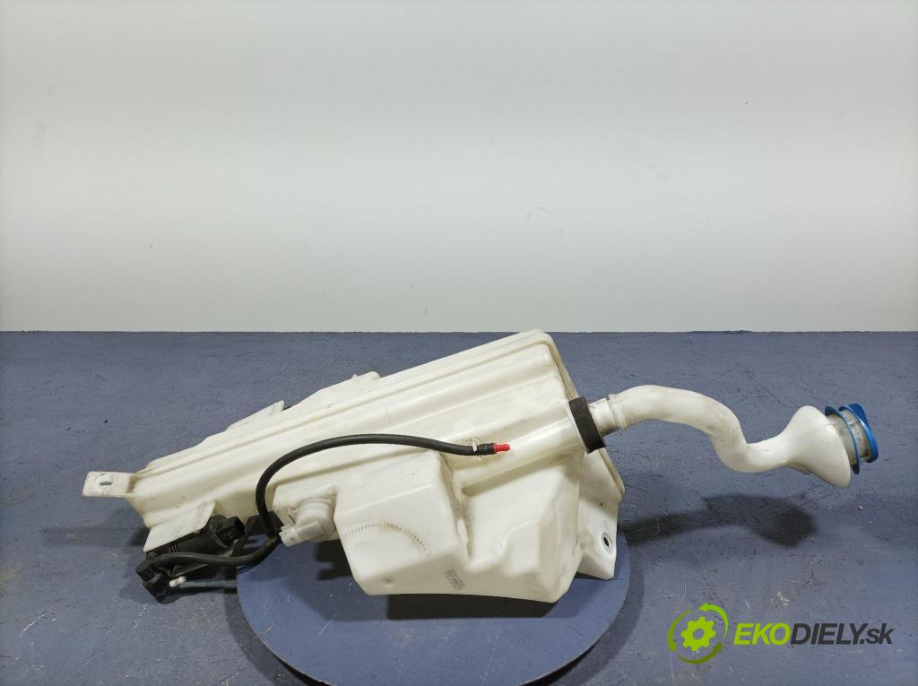 Volvo Xc90 2016 nádržka Podložka: 31457222