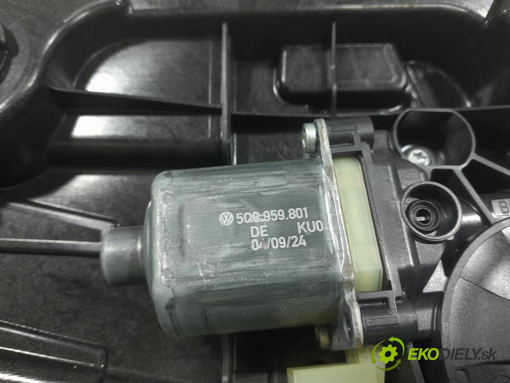 Skoda Octavia 2024 mechanizmus okna Okná: zad Vľavo: 5E3839655