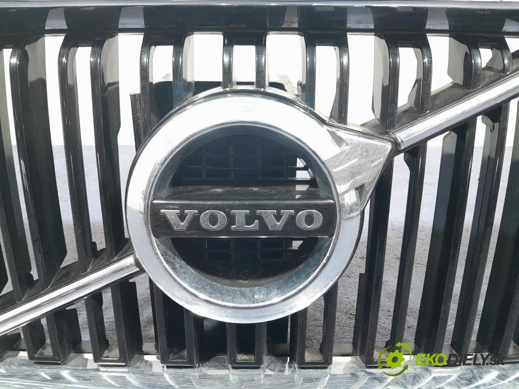 Volvo Xc90 2016 miežka / Gril: 31383933