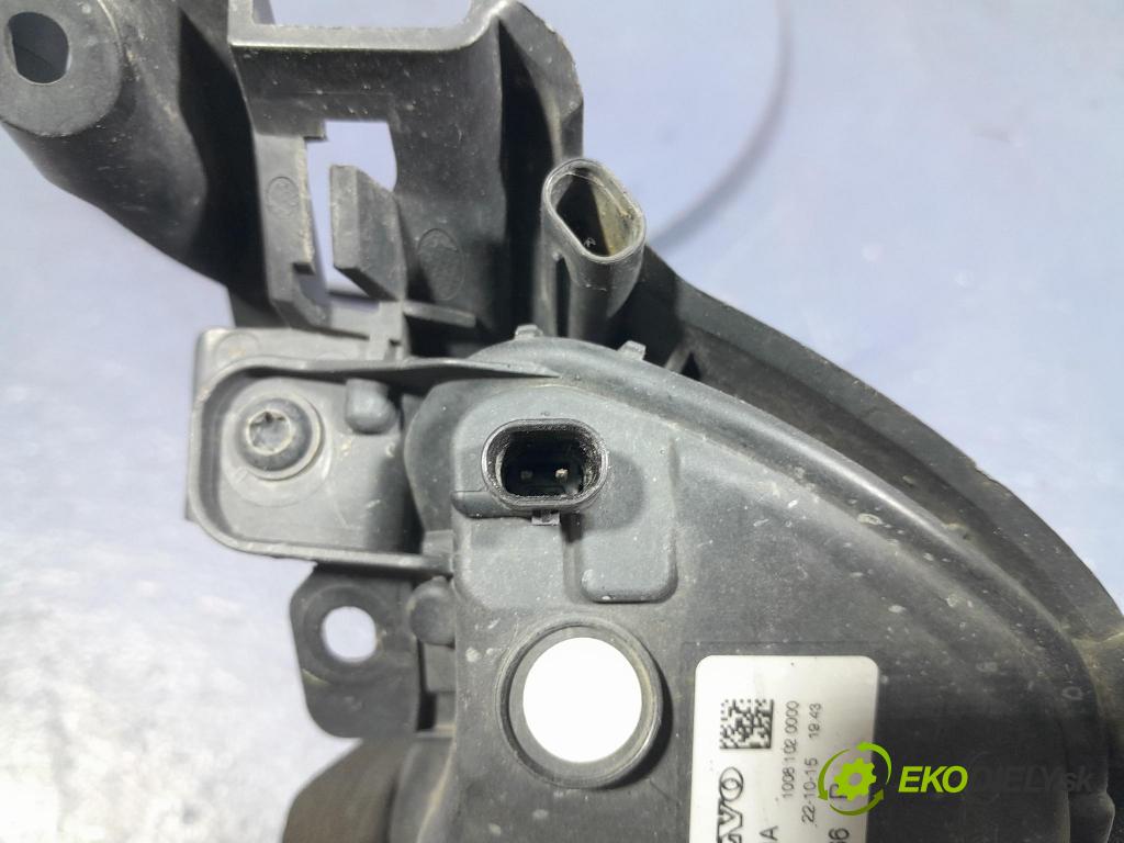 Volvo Xc90 2016 Halogen v pravo: 31395866