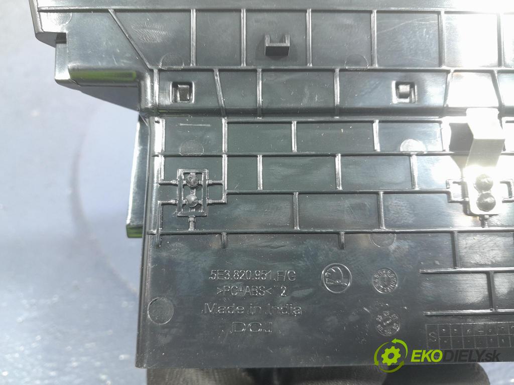 Skoda Octavia 2024 Mřížky Proud vzduchu Vzduch: 5E3820951H