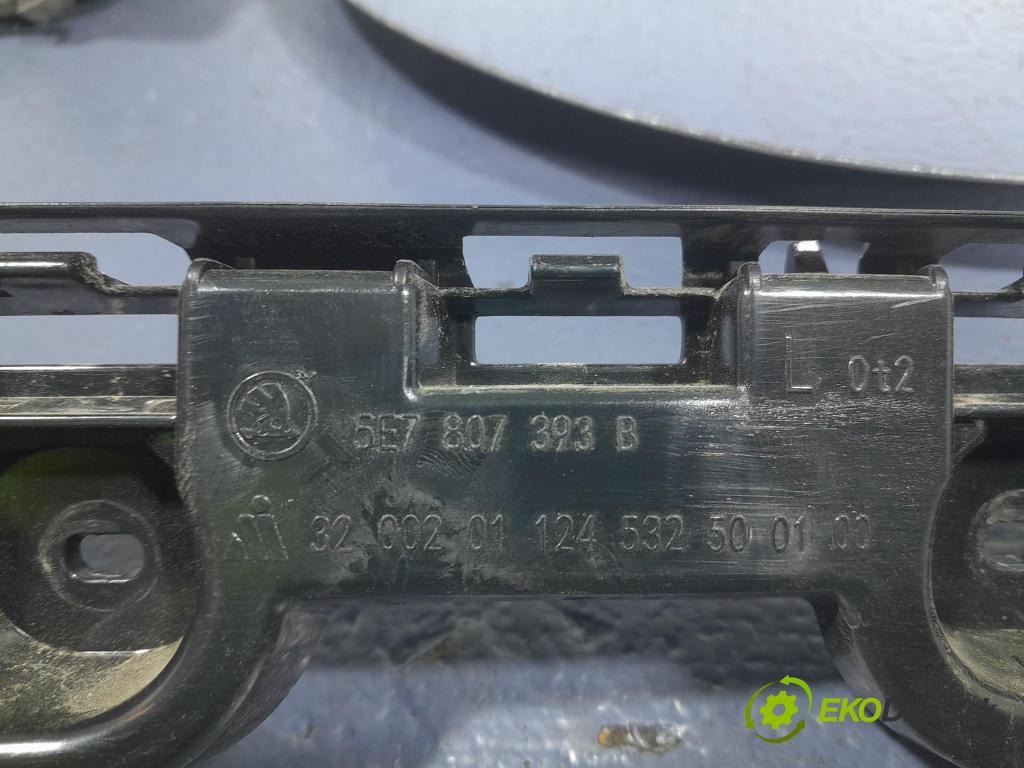 Skoda Octavia 2024 Upevnenie: narazník 5E7807863