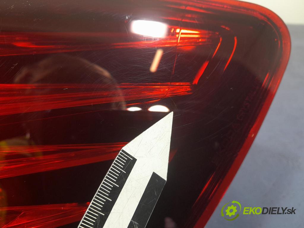 Skoda Octavia 2024 svetlo / reflektor zad Prava: Vonkajsia: 5E3945208B