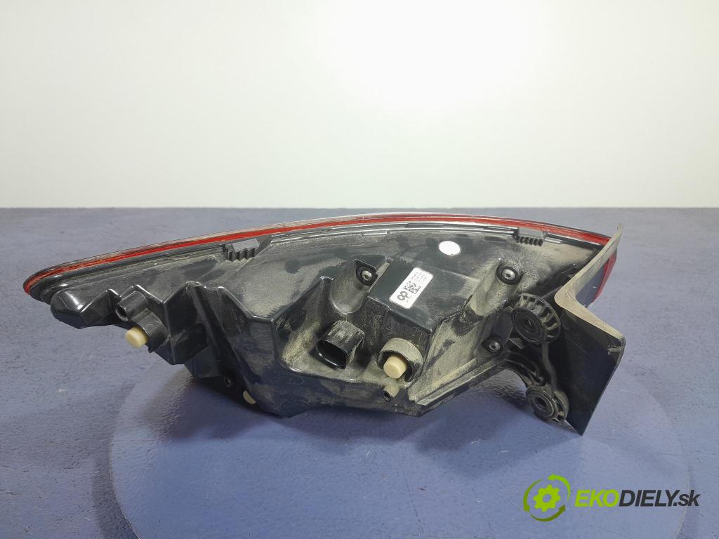 Skoda Octavia 2024 svetlo / reflektor zad Prava: Vonkajsia: 5E3945208B