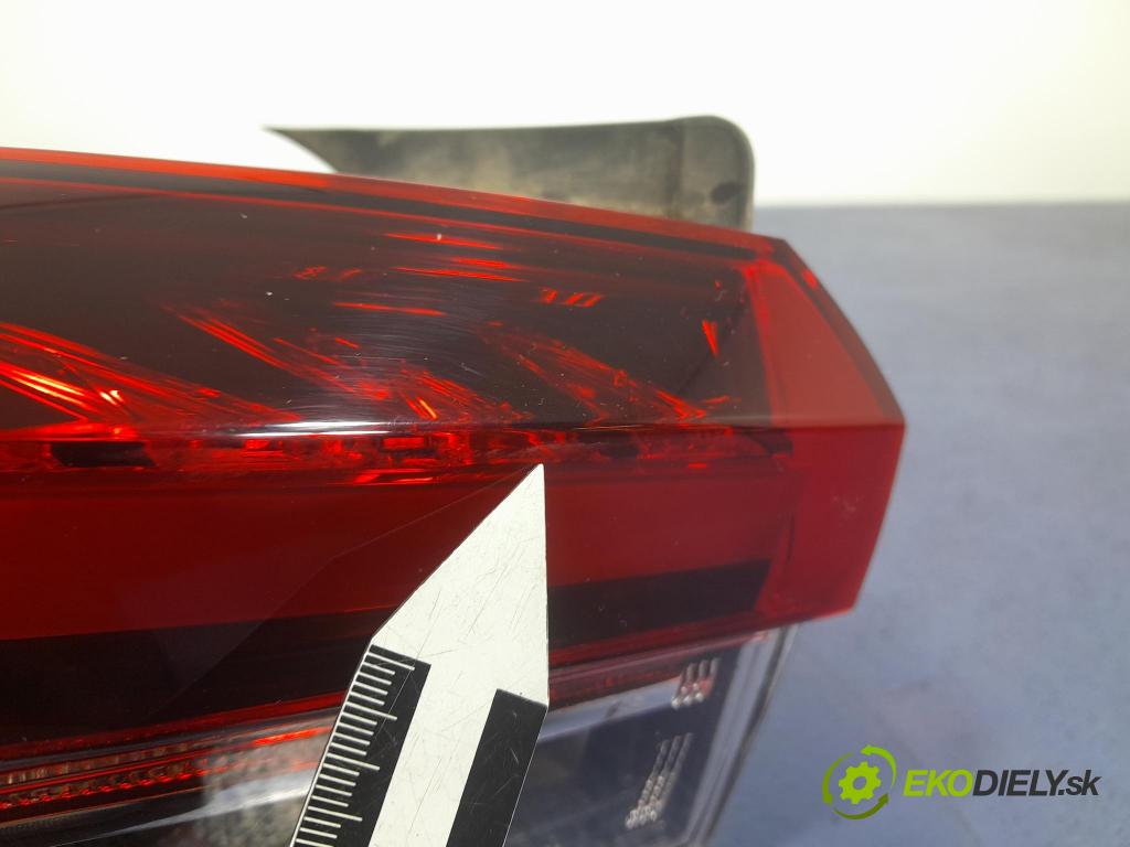 Skoda Octavia 2024 světlo Zad: levá Mimo: 5E3945207B