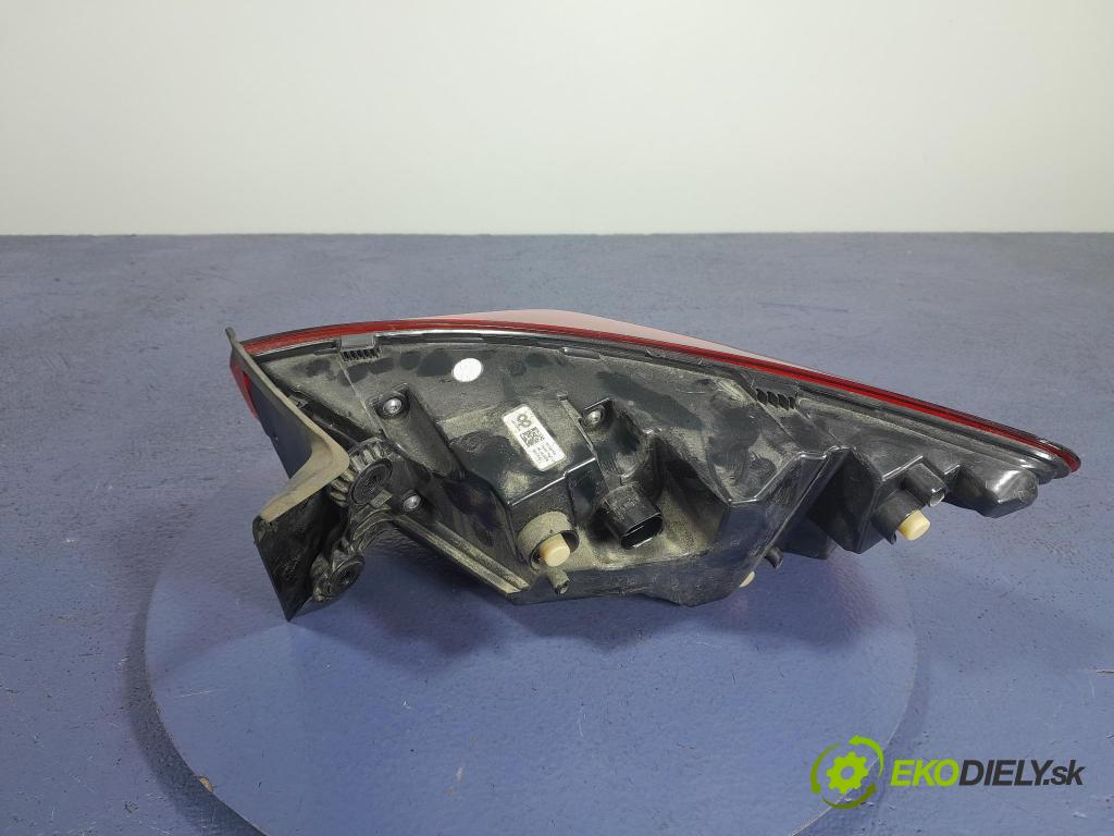 Skoda Octavia 2024 světlo Zad: levá Mimo: 5E3945207B