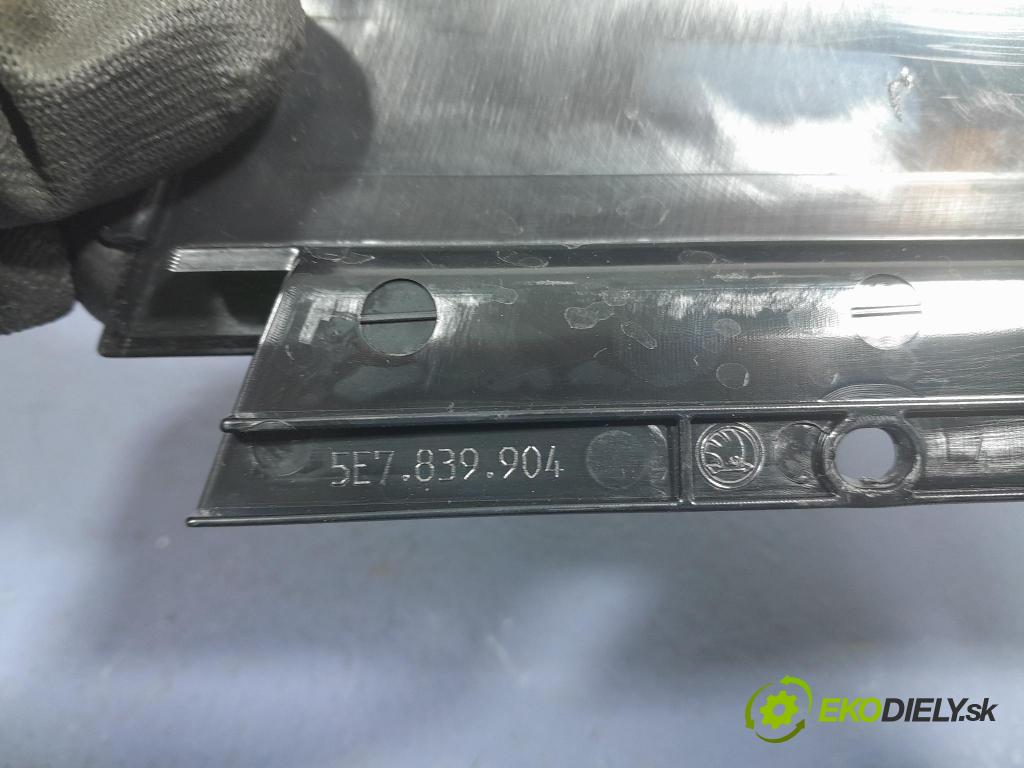 Skoda Octavia 2024 lišta Dekoratívní: 5E7839904