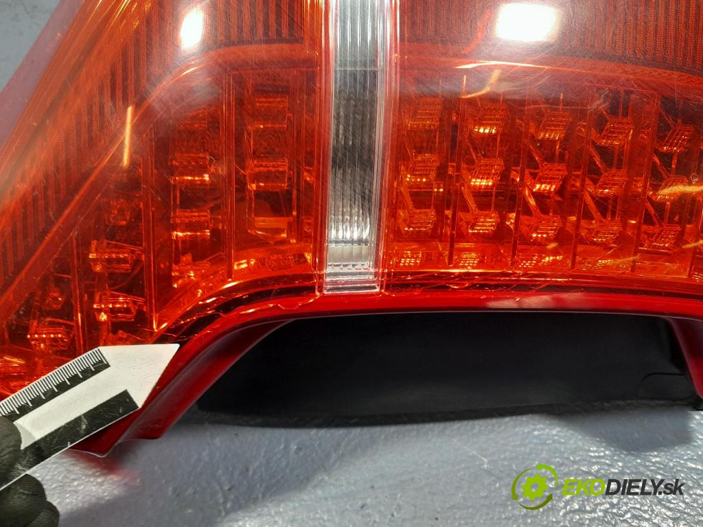 Volvo Xc90 2016 svetlo / reflektor zad Prava: Vonkajsia: