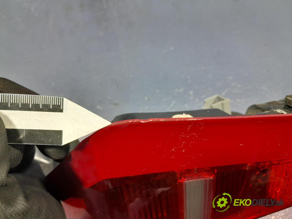 Volvo Xc90 2016 svetlo / reflektor zad Prava: Vonkajsia: