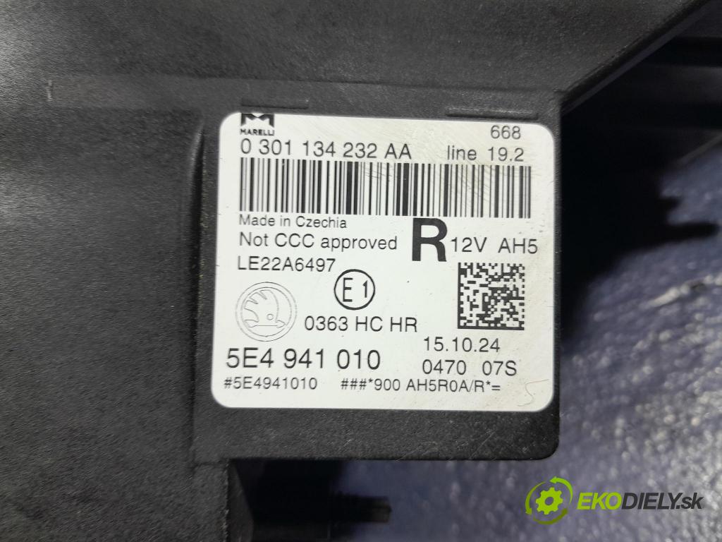 Skoda Octavia 2024 Reflektor: v pravo: 5E4941010