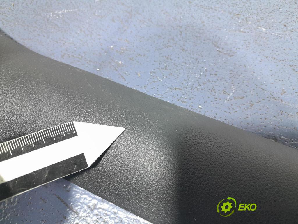 Skoda Octavia 2024 kryt Plast: Interiéry: 5E3853371