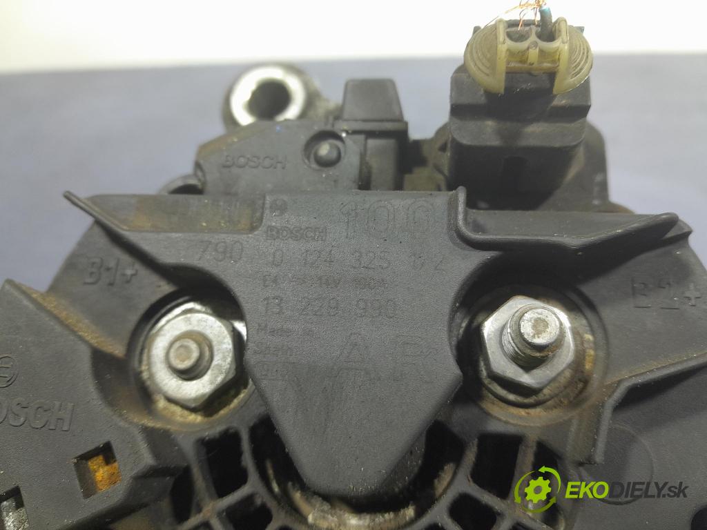 Opel Signum 2007 Alternator 13229990