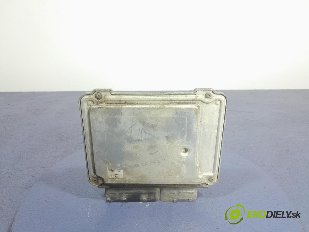 Opel Signum 2007 riadiaca jednotka Motor: 55566277