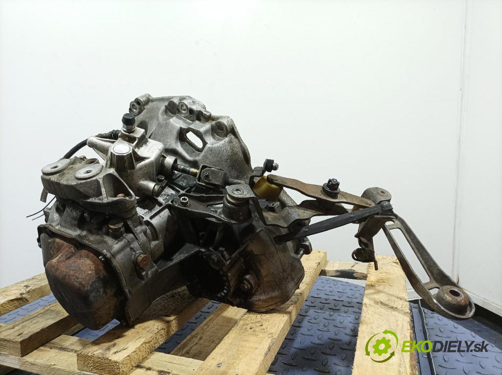Opel Corsa 2004 prevodovka Manualna F17W355