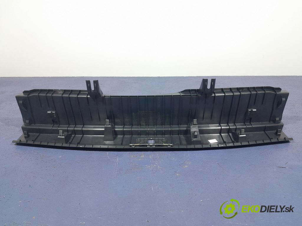 Skoda Octavia 2024 kryt Plast: Interiéry: 5E7863459A