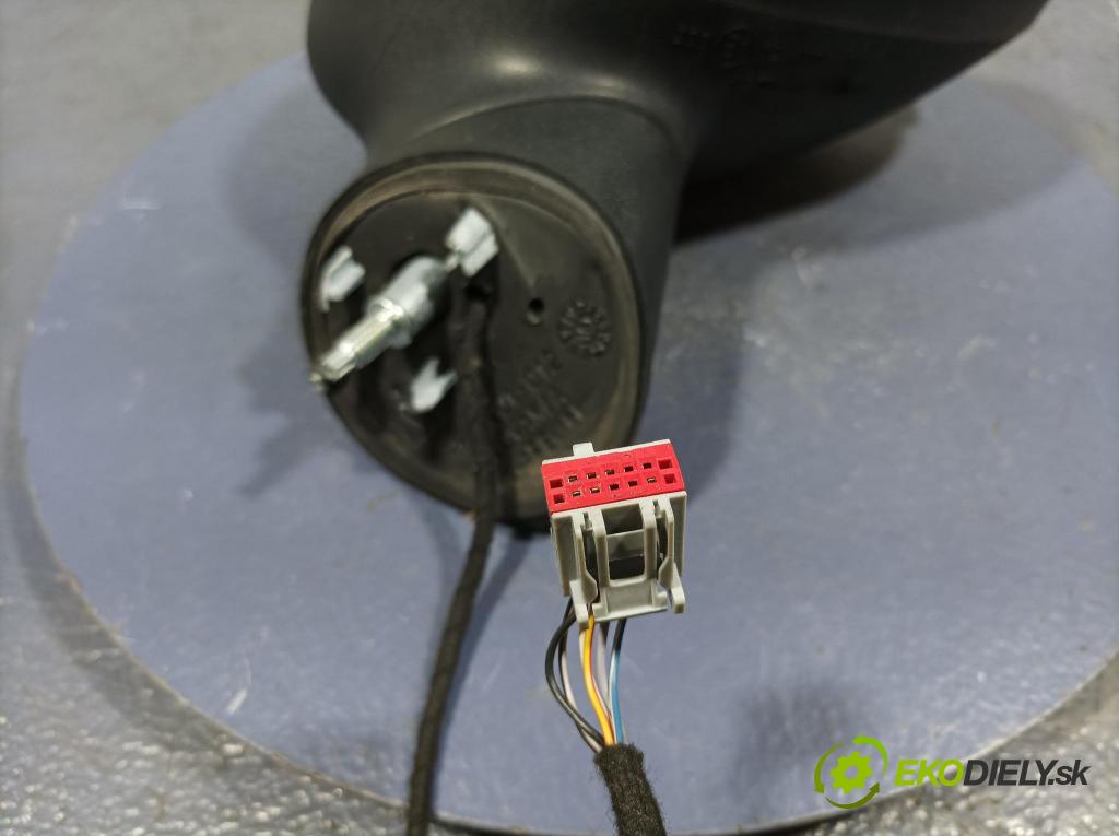 Ford Fiesta 2017 zrkadlo pravé