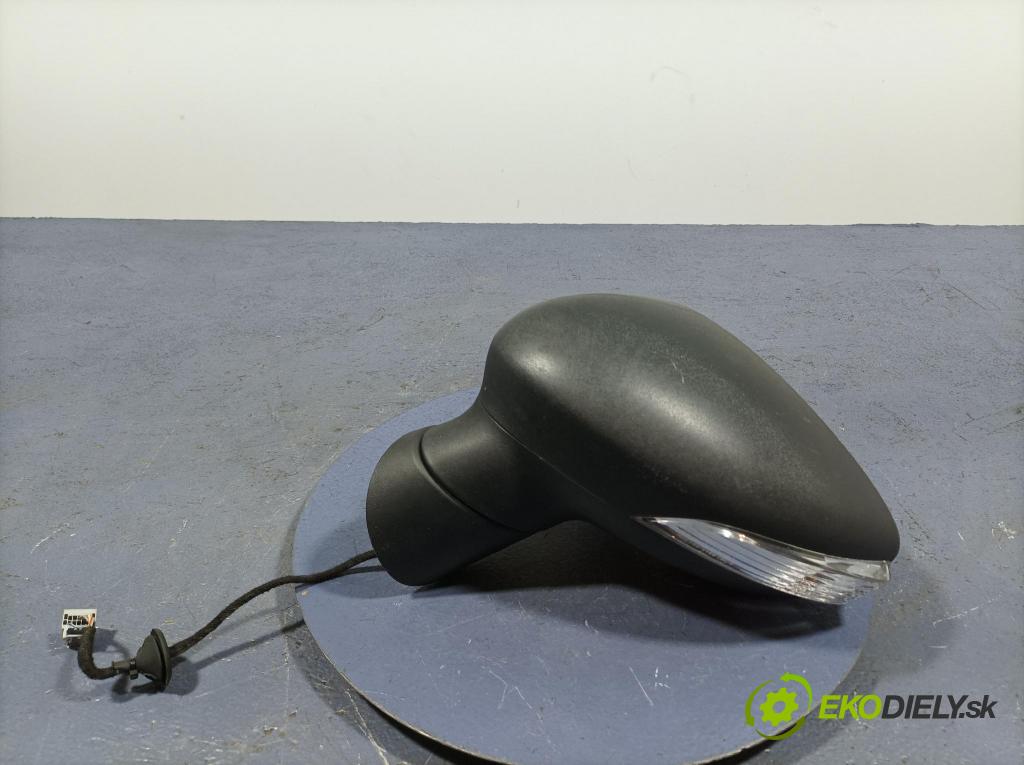 Ford Fiesta 2017 zrkadlo Vľavo: